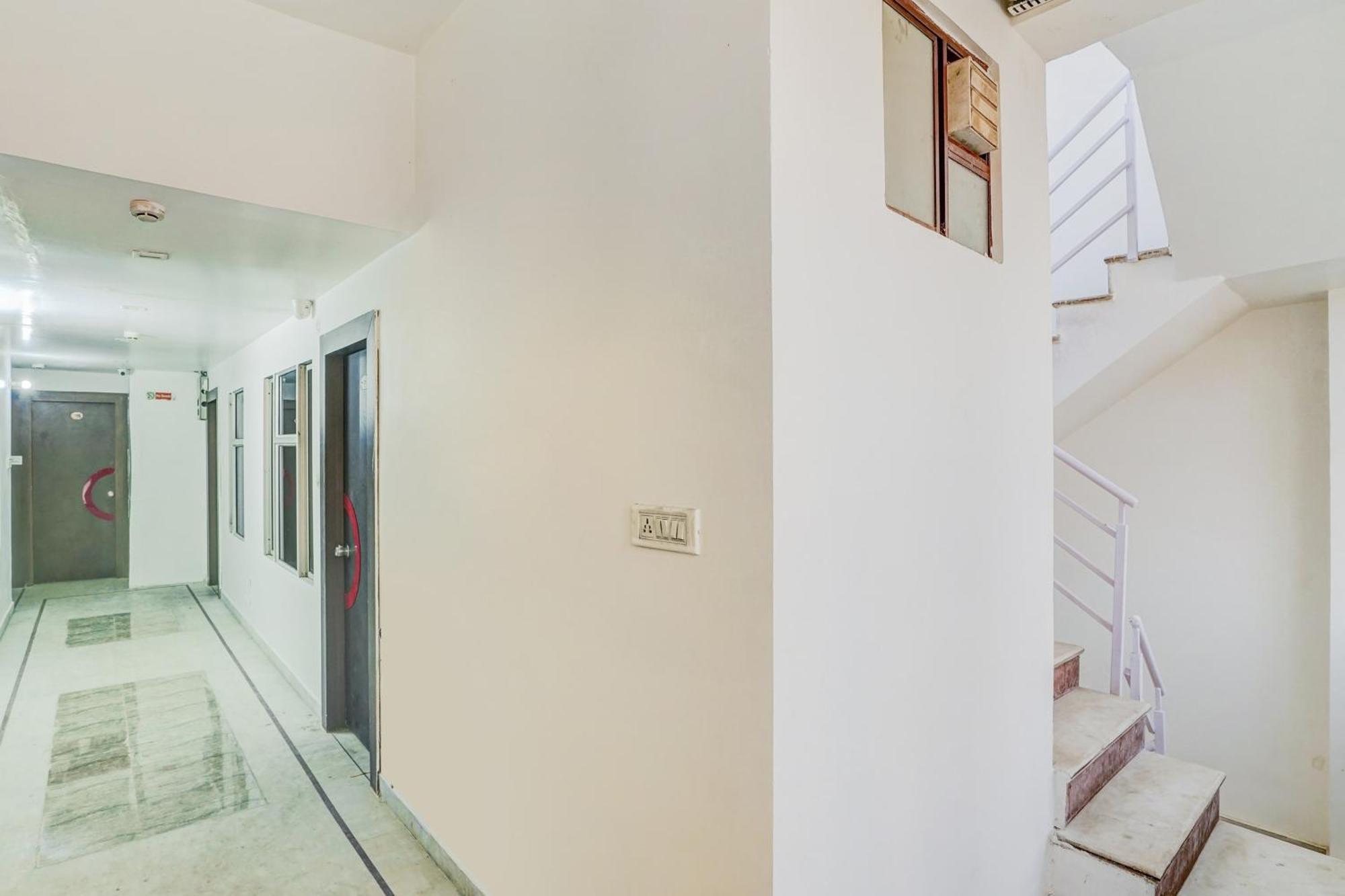 Super Hotel O Kaveri Path Formerly Shree Sai Residency Džajpur Exteriér fotografie